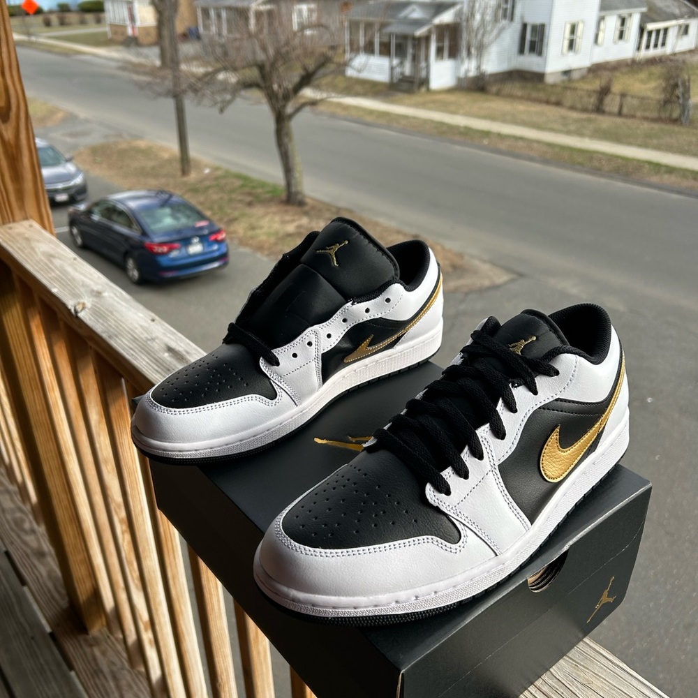 Jordan 1 low Size 11.5